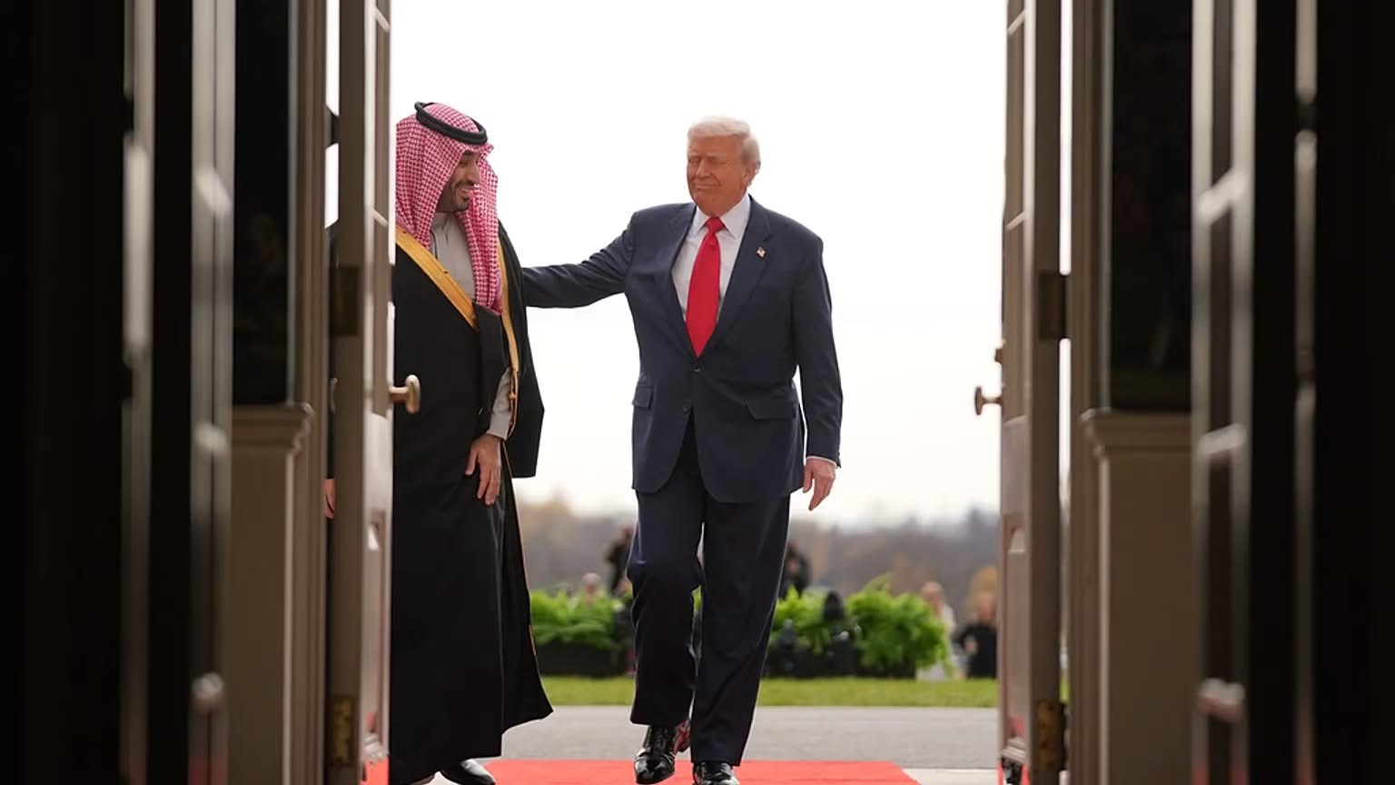 Axios tvrdi da je Trump dao Mohammedu bin Salmanu zeleno svjetlo za obračun s Hutima…